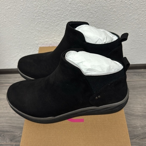 Ryka Noelle Women's Water-Repellent Boots - Picture 6 of 6